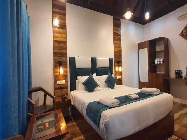 Sea View Cottage Bathtub