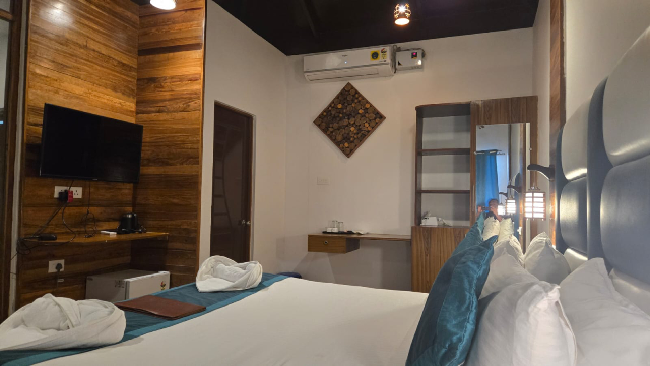 Sea View Luxury Pool Cottage