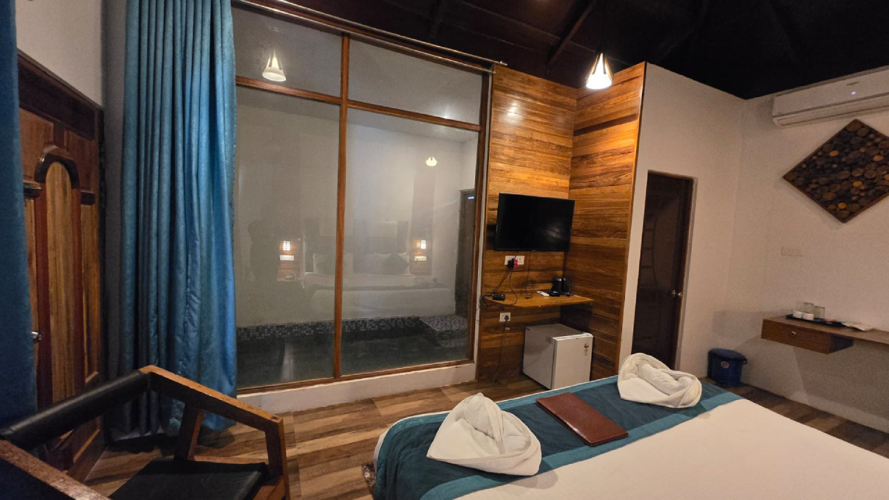 Sea View Luxury Pool Cottage